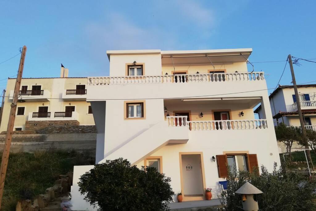 Lorentzia Room Μπατσί Εξωτερικό φωτογραφία