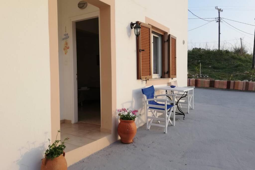 Lorentzia Room Μπατσί Εξωτερικό φωτογραφία